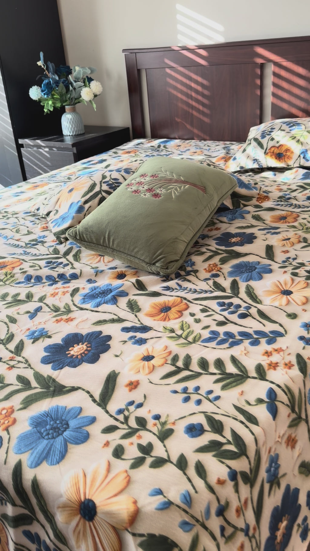 9D Effect Queen Bedsheet Set