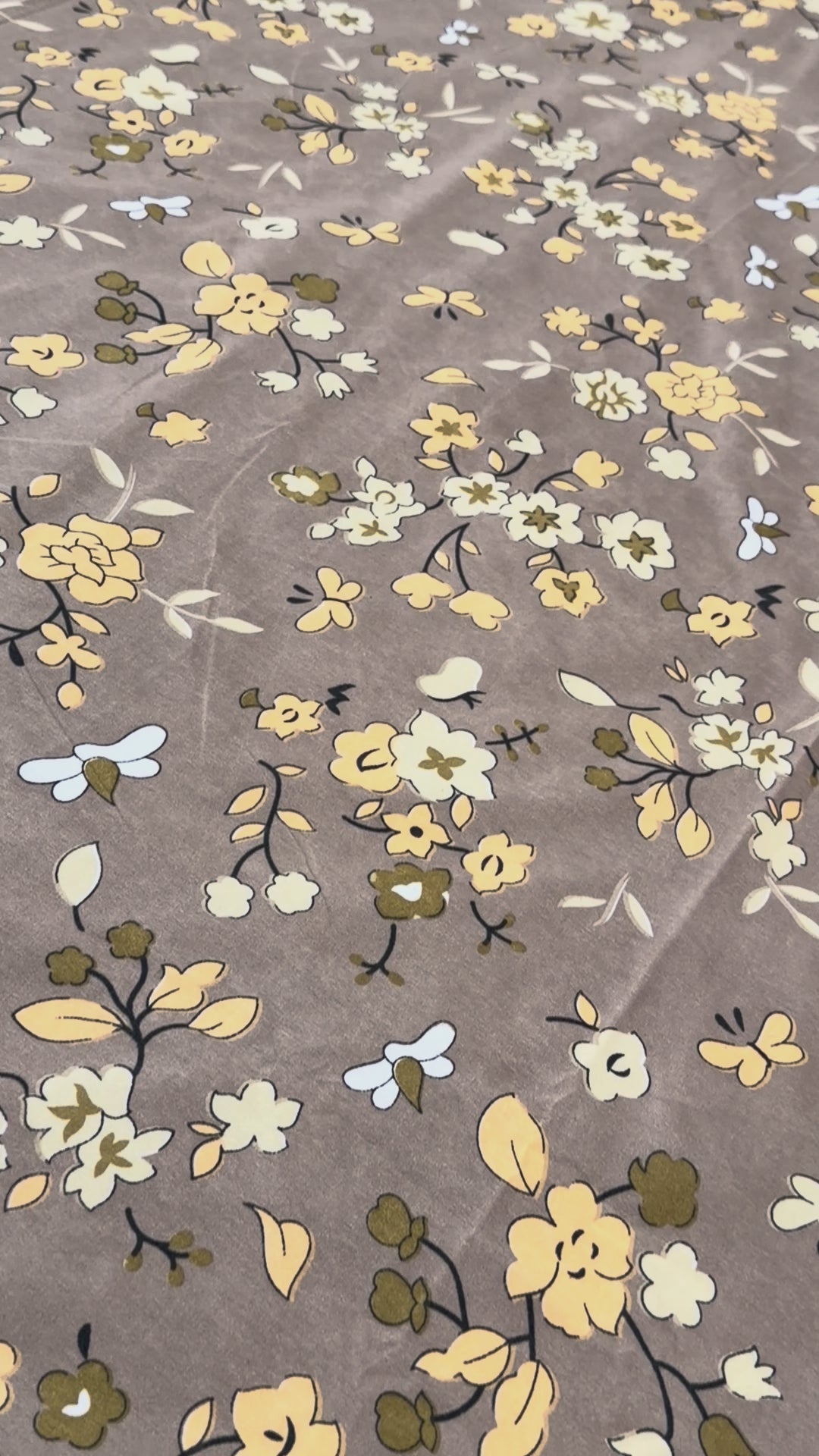 Cozy Floral Queen Bedsheet