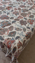Queen ~ Classic Bloom Bedsheet